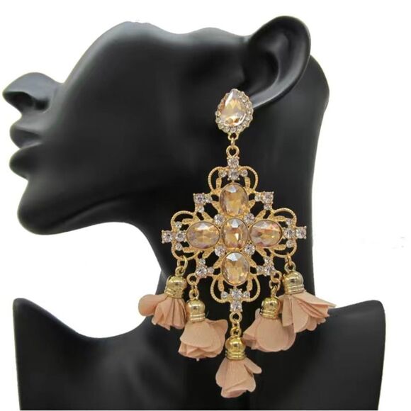 ✨🆕✨ Unique Bold Statement BoHo Flower Rhinestones Tassel Earrings✨ - Picture 5 of 12